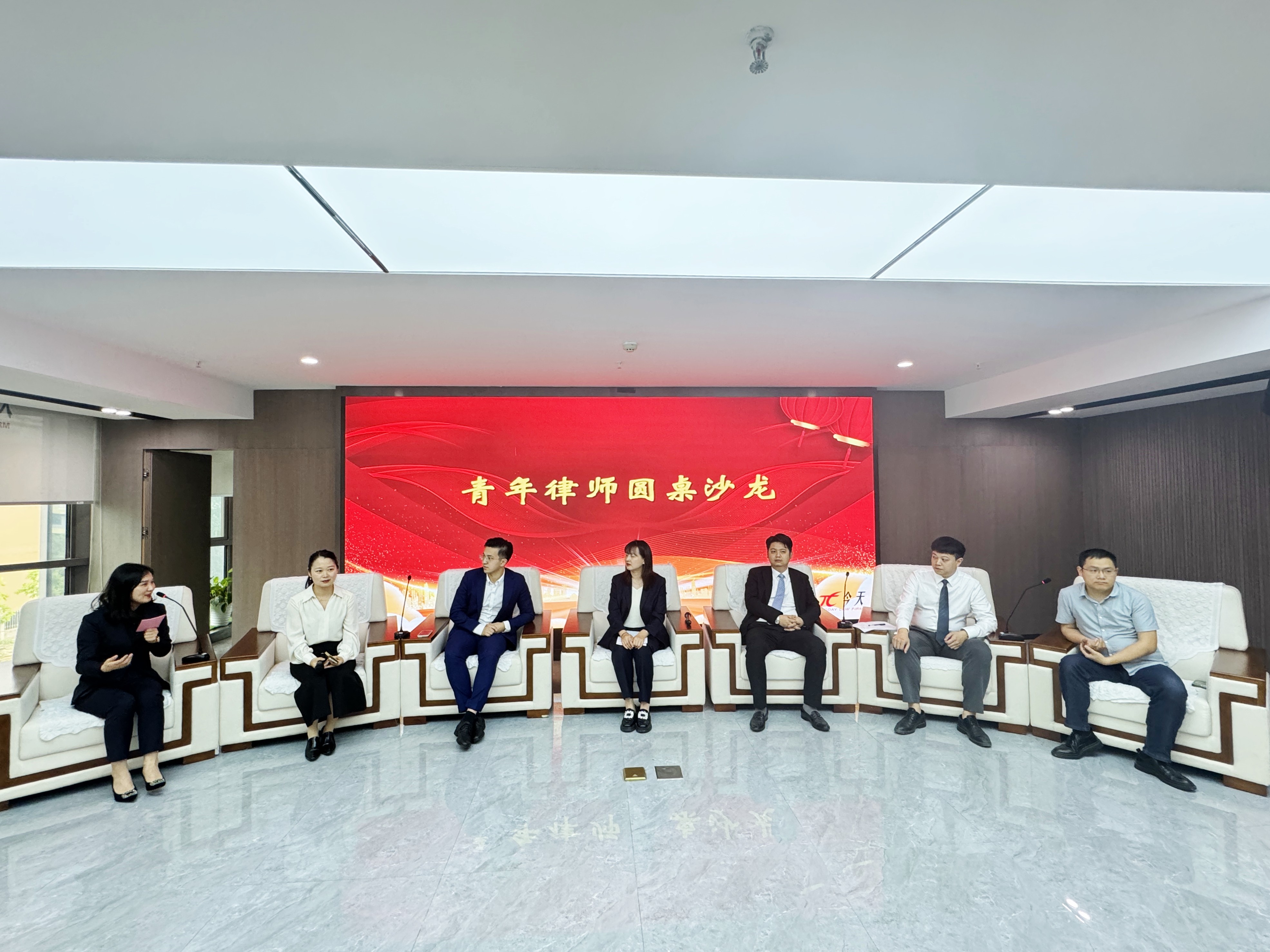 72a1a8f1579e2f97bbbe9046ba53d04_副本.jpg 72a1a8f1579e2f97bbbe9046ba53d04_副本.jpg