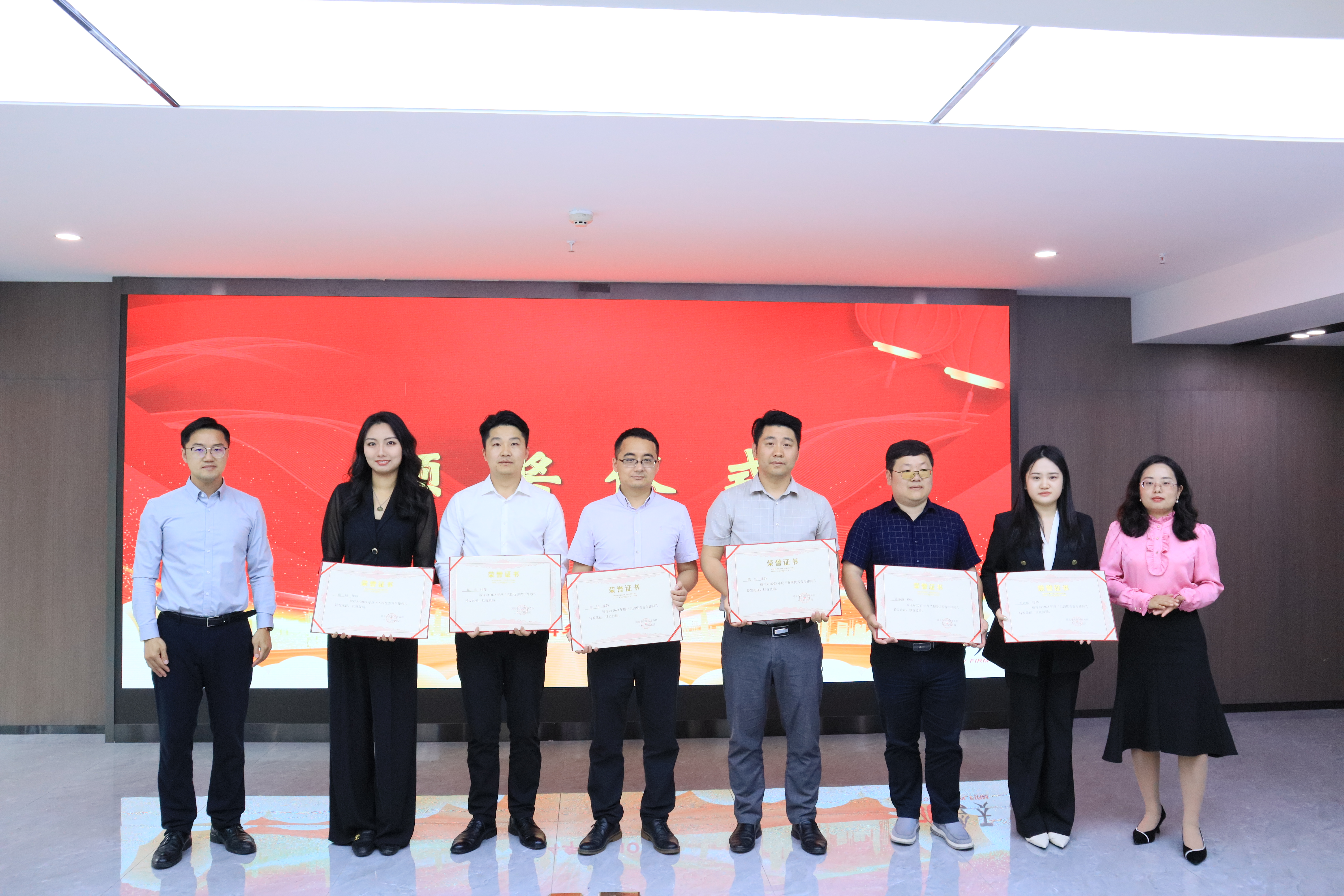 IMG_7689.JPG IMG_7689.JPG