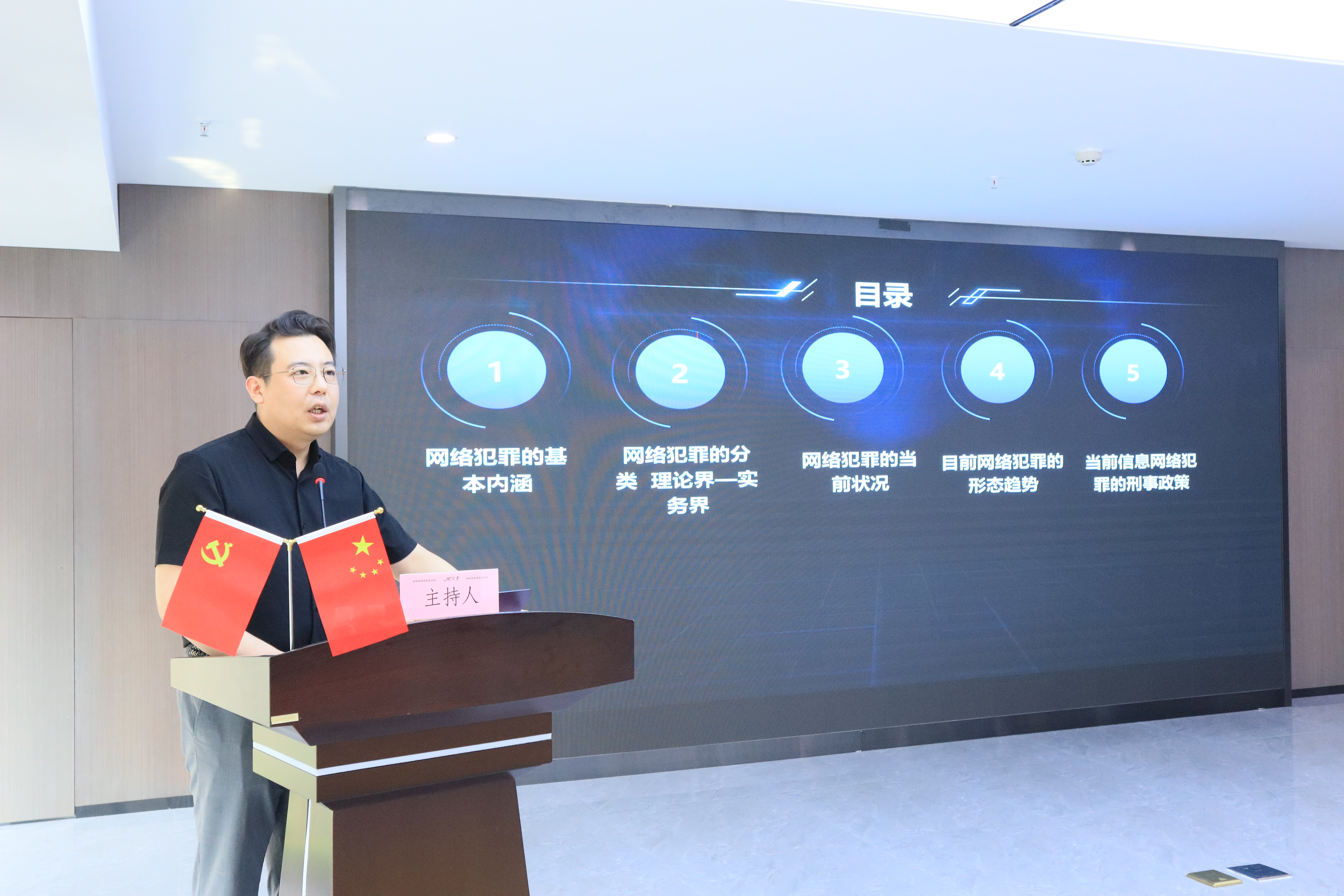 IMG_7895.JPG IMG_7895.JPG