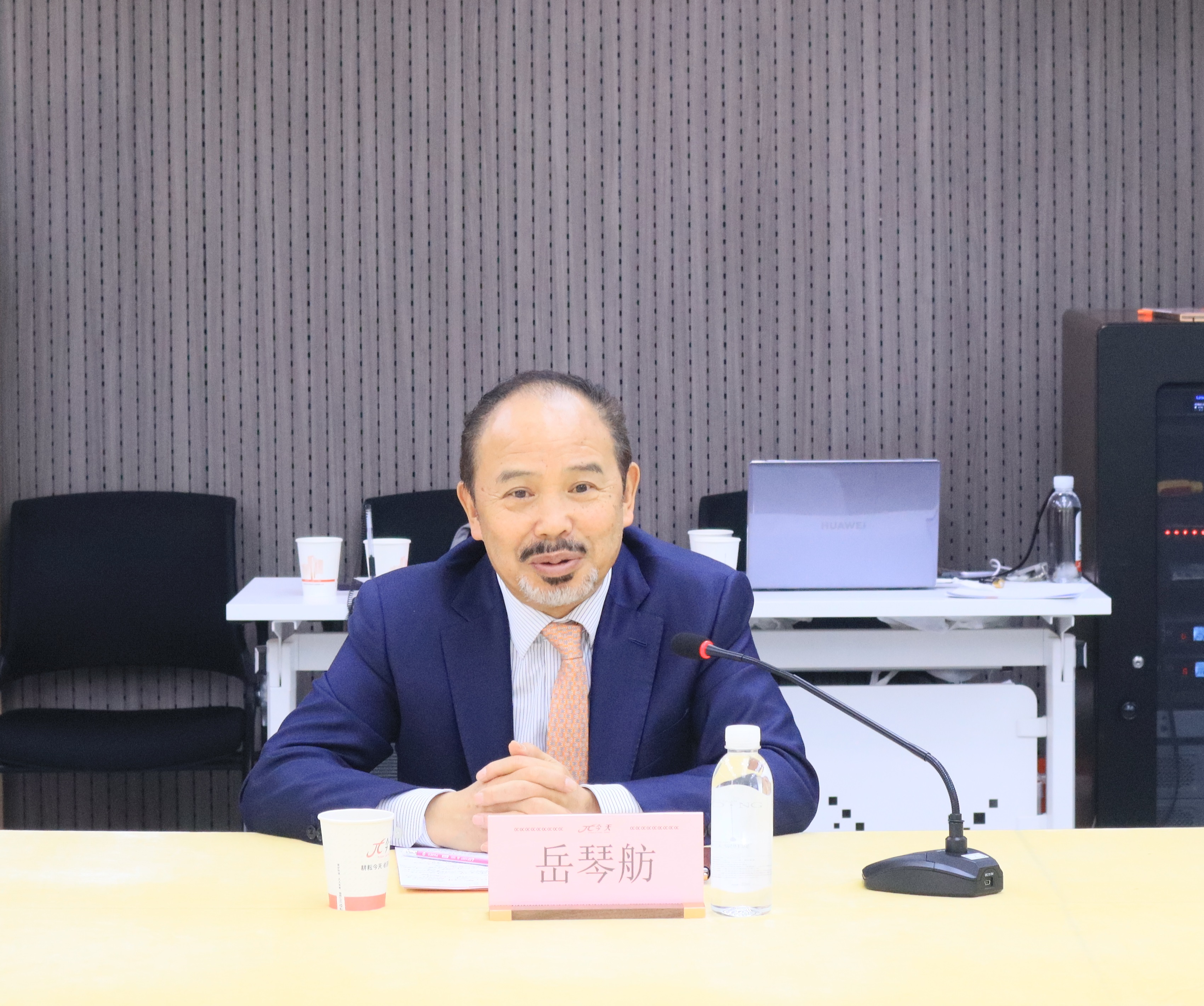 IMG_8147.JPG IMG_8147.JPG