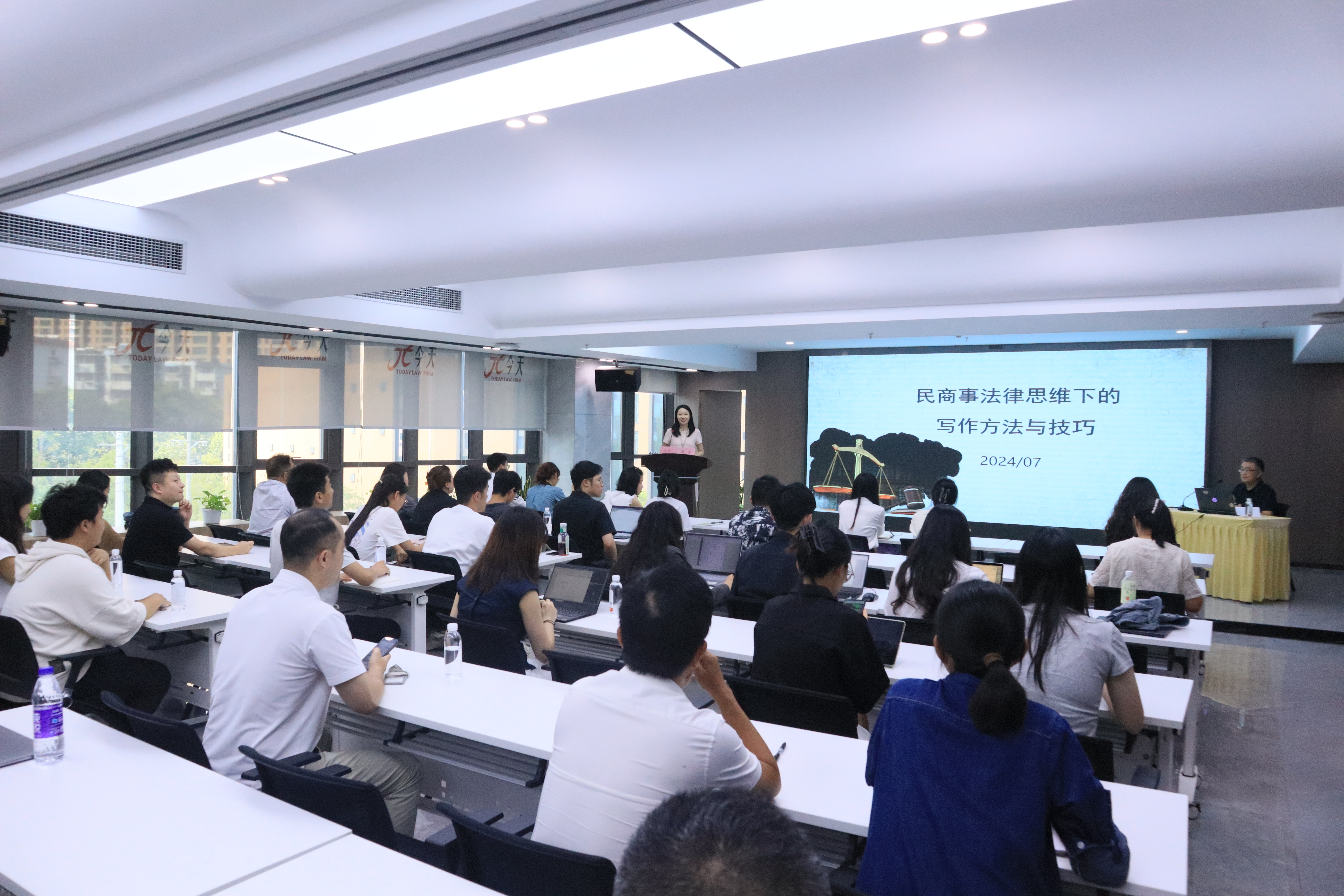 IMG_9405.JPG IMG_9405.JPG