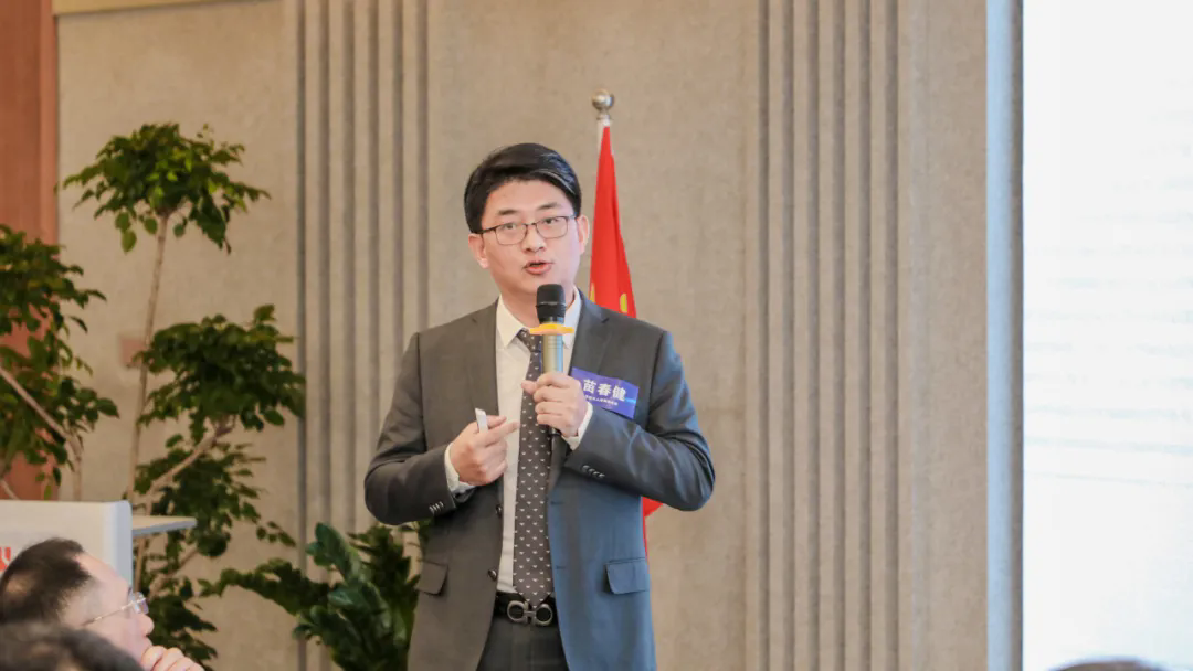 640.webp (5).png 640.webp (5).png