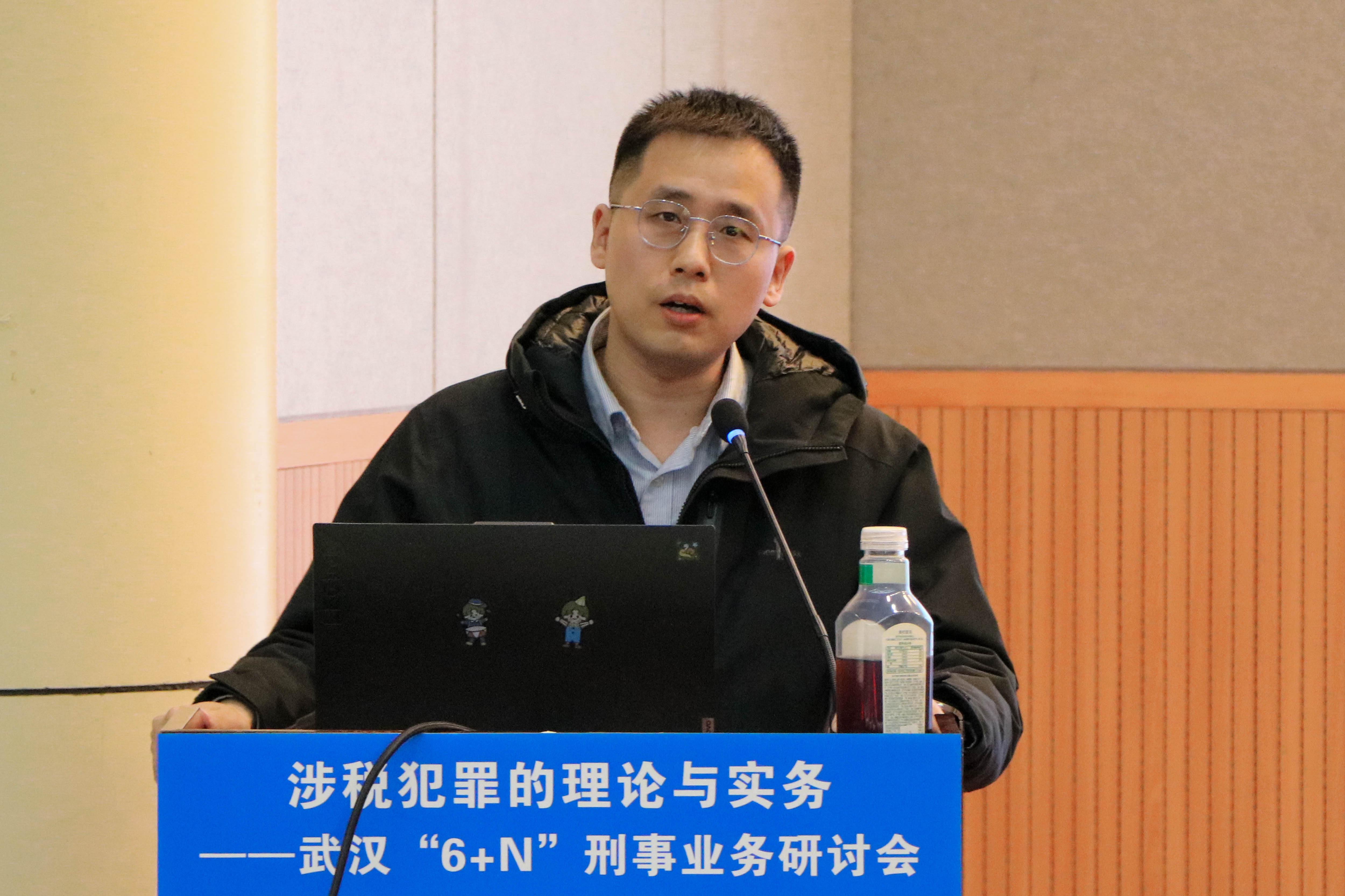 侯卓.jpg 侯卓.jpg