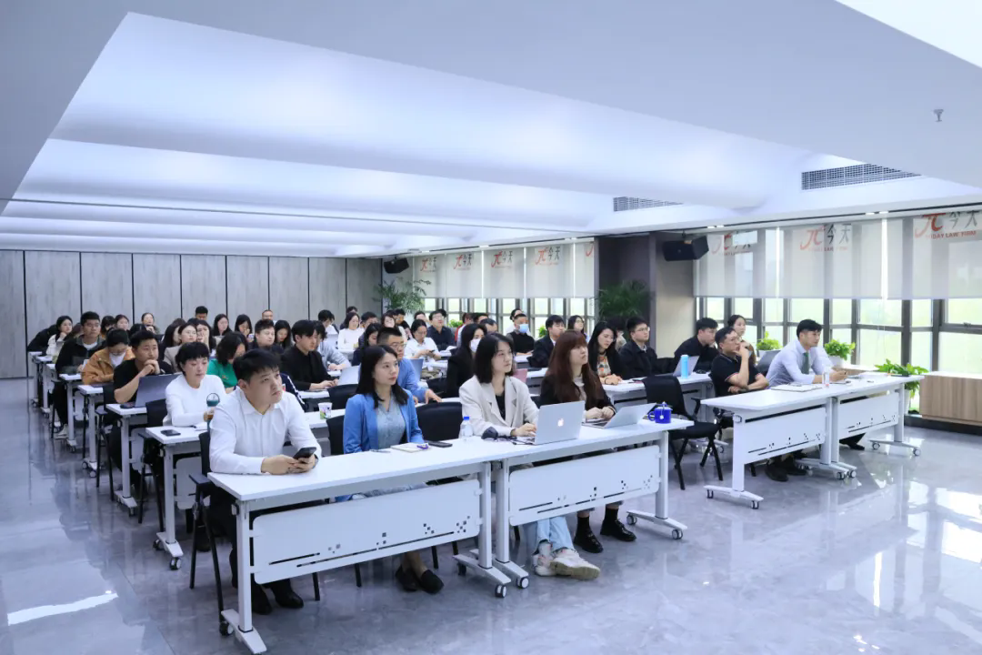 640.webp (1).png 640.webp (1).png