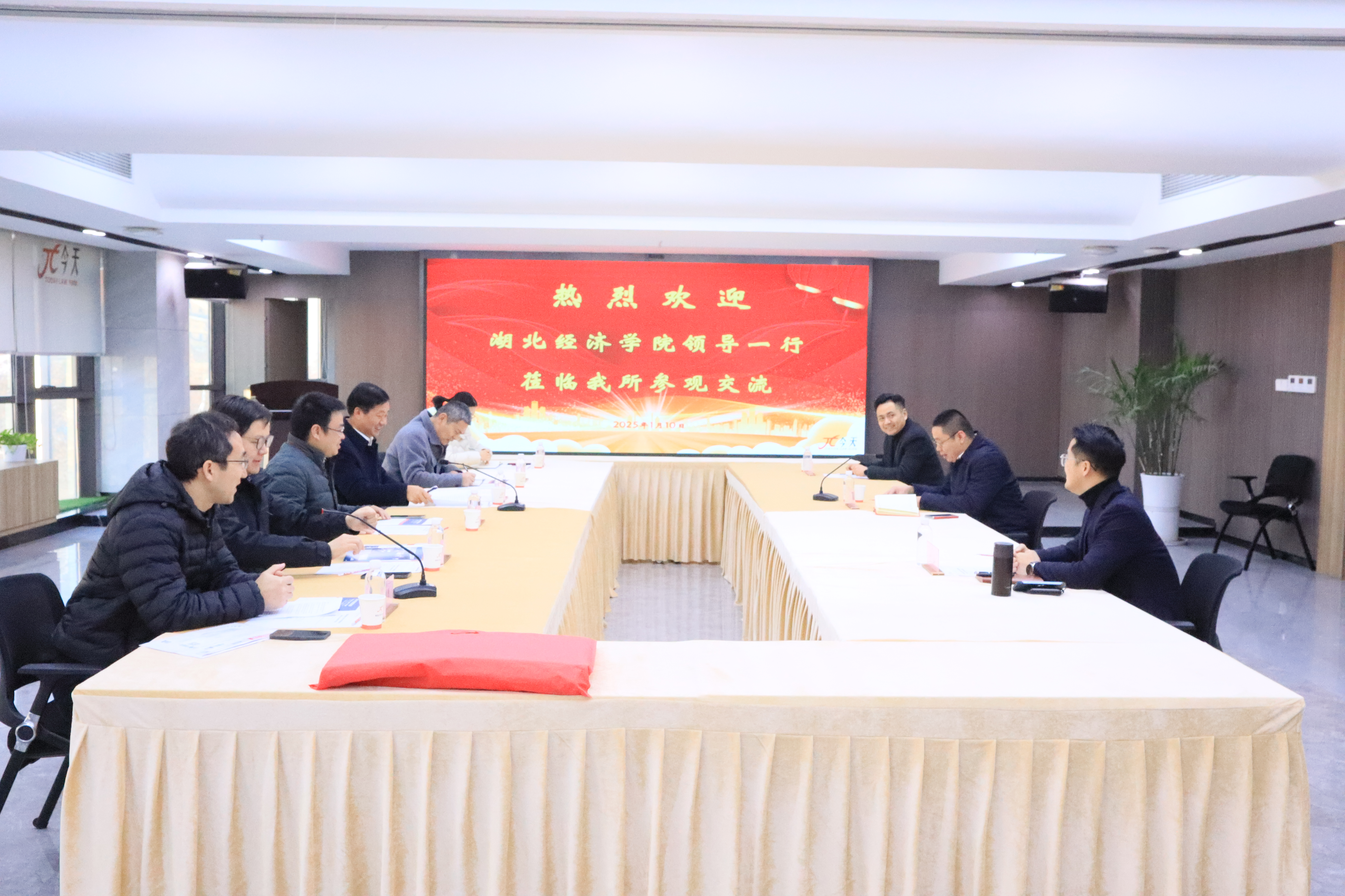 IMG_9915.JPG IMG_9915.JPG