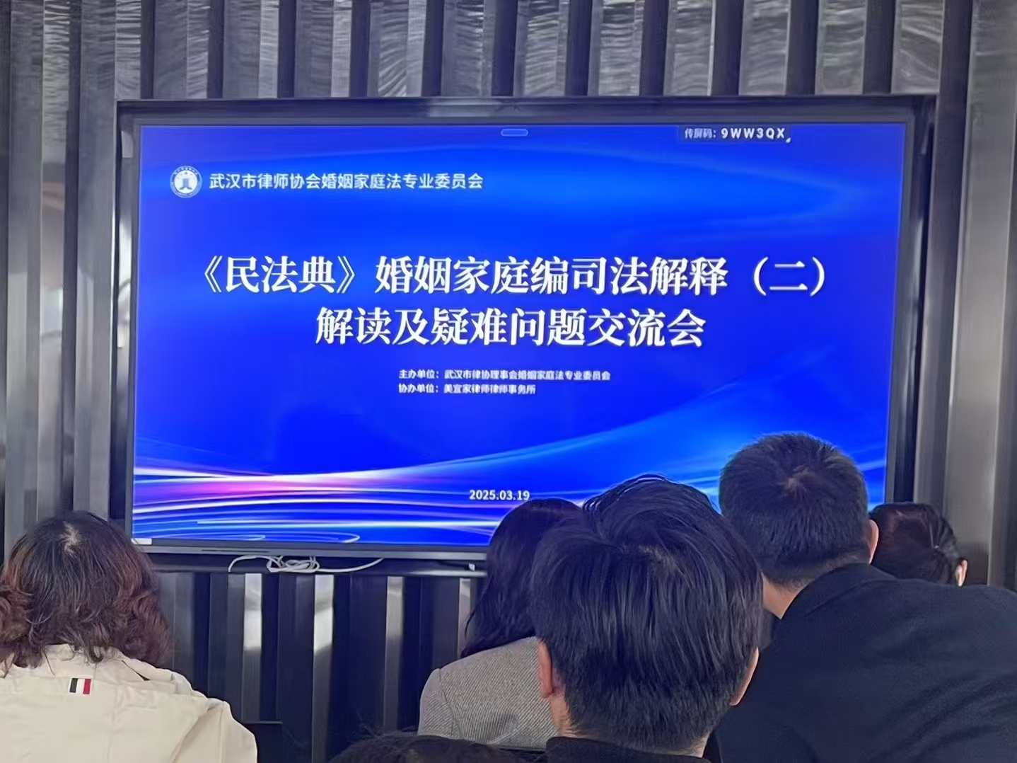 c2c136366d09a61017615e157ede547.jpg c2c136366d09a61017615e157ede547.jpg