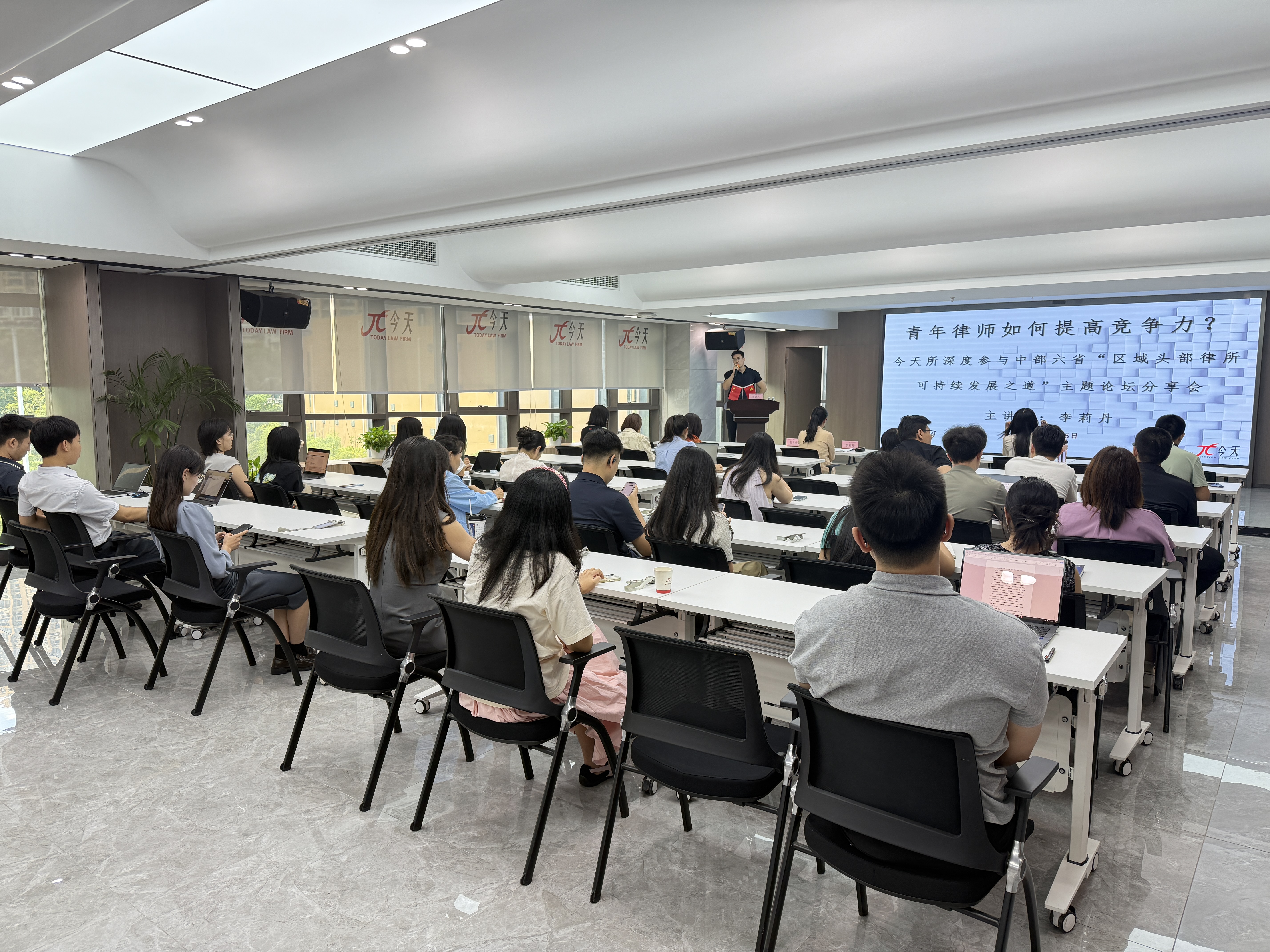 f31fa2f9dd0c1871bb88b256e5993d4c.jpg f31fa2f9dd0c1871bb88b256e5993d4c.jpg