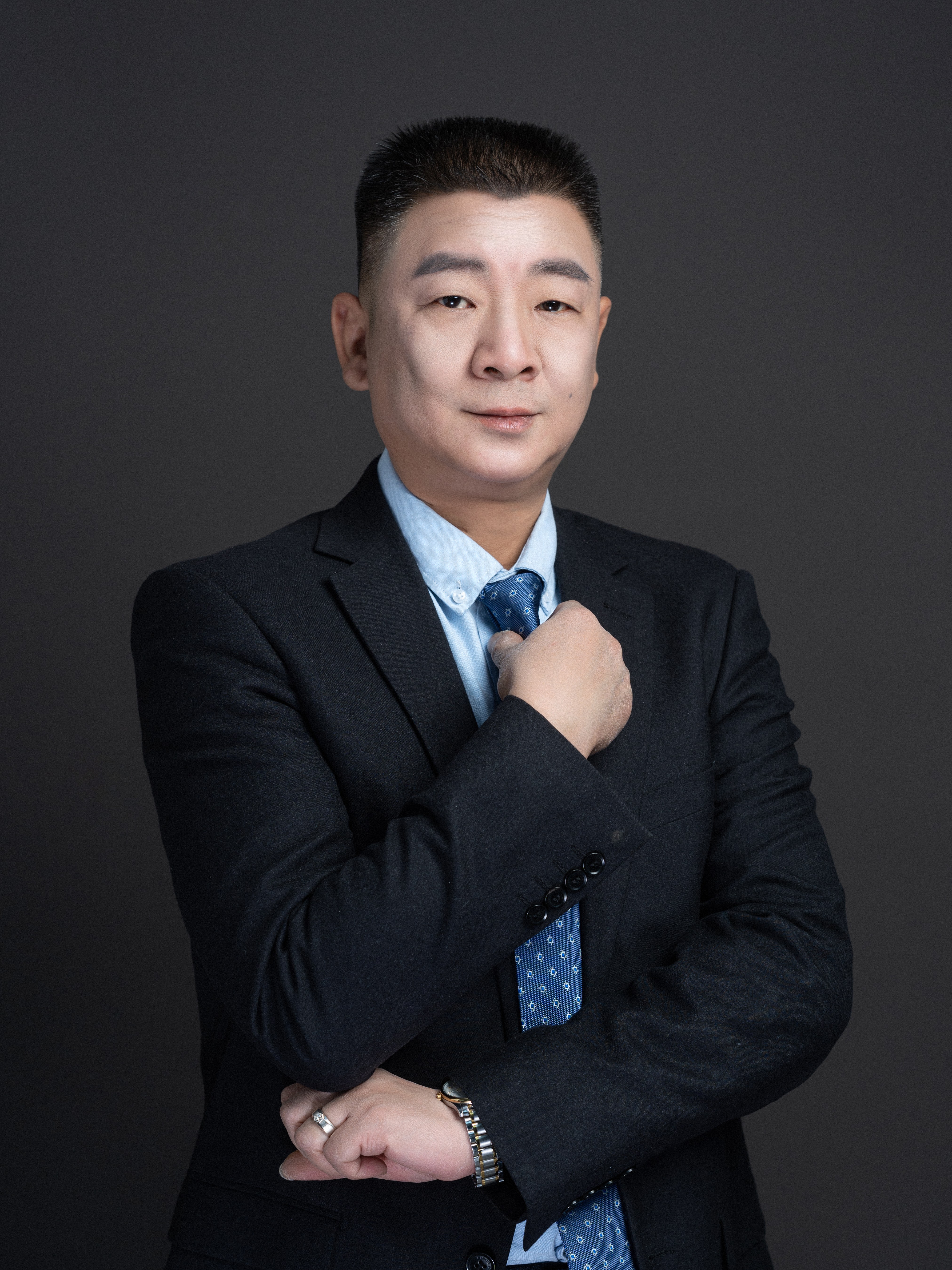 楊衛(wèi).jpg 楊衛(wèi).jpg