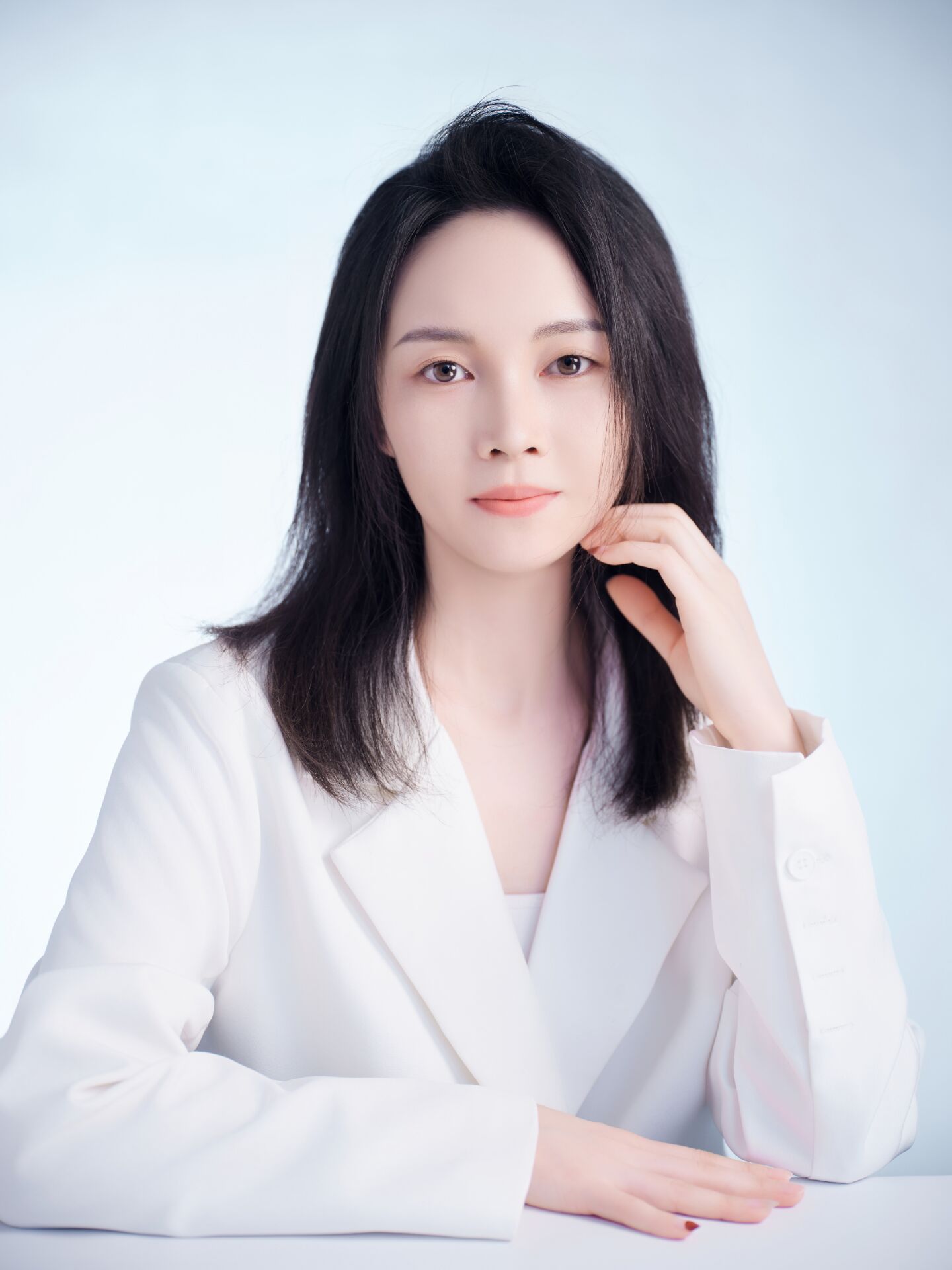 郭思思.jpg 郭思思.jpg