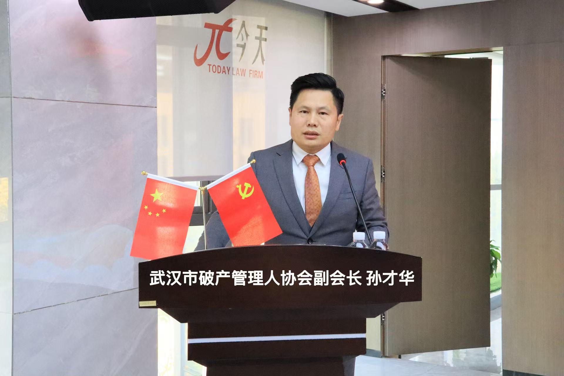 4cc1dbda9f3fa6963eaa2122f8d16afa.jpg 4cc1dbda9f3fa6963eaa2122f8d16afa.jpg